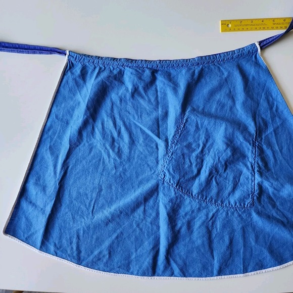 Vintage Half Apron Grannycore Handmade Embroidery Flowers Pocket Cottagecore - Picture 12 of 16